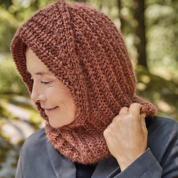 Cagoule en laine mohair et soie pour femme 